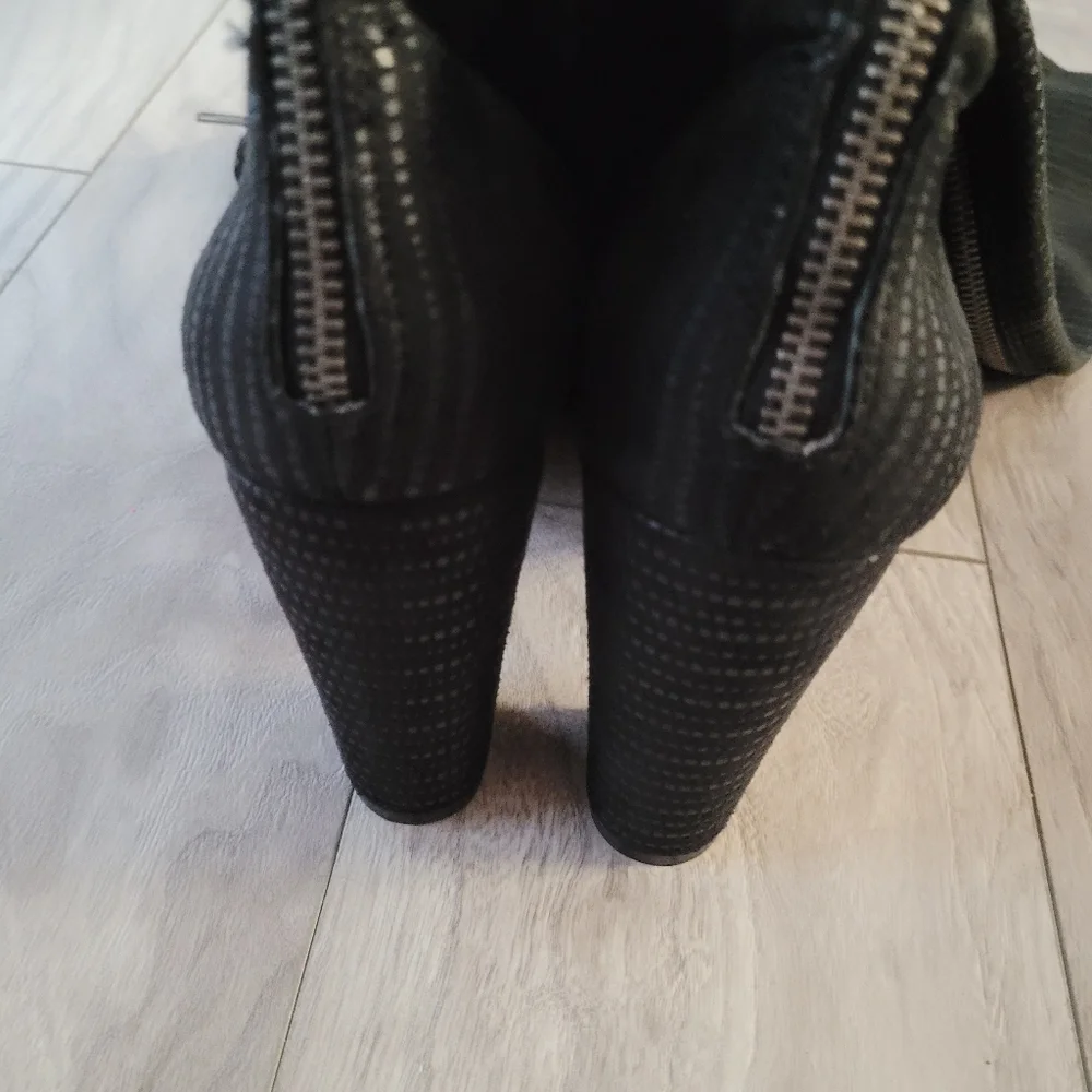 Nwot Nicole Ricci Over the Knee Boots size 10M